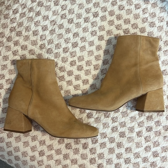 Steve Madden Women's DAVIST Fashion Boot Camel Suede 8.5 - Picture 9 of 13